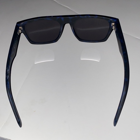 Nile 56mm Rectangular Sunglasses
MITA SUSTAINABLE EYEWEAR - Picture 7 of 7